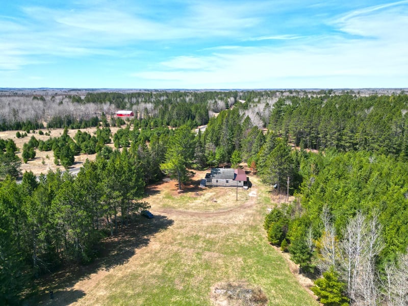 5535 Wahlsten Rd, Embarrass, MN 55790