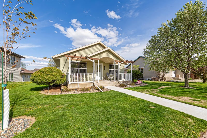 2114 York St, Saint Peter, MN 56082