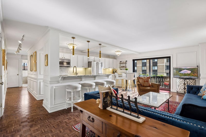 410 Groveland Ave #404, Minneapolis, MN 55403