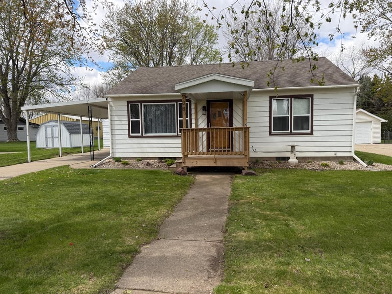 708 S Donaldson St, Luverne, MN 56156