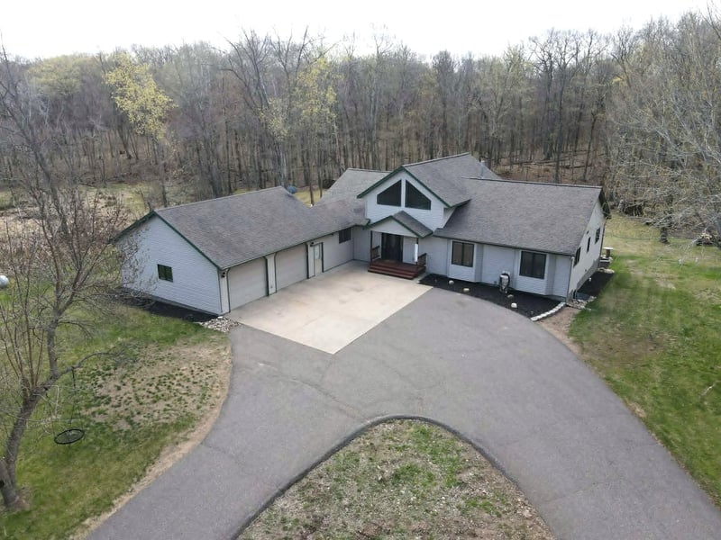 15419 Lake Ave, Brainerd, MN 56401