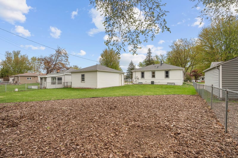 5237 Jersey Ave N, Crystal, MN 55428