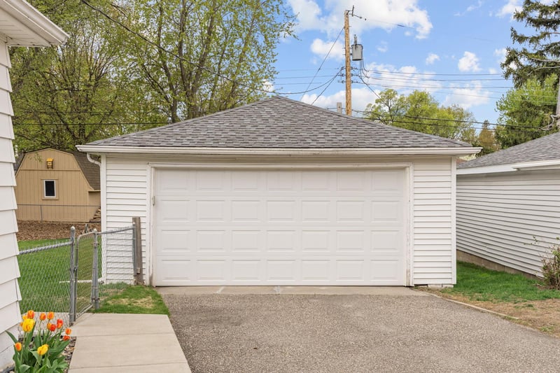 5237 Jersey Ave N, Crystal, MN 55428