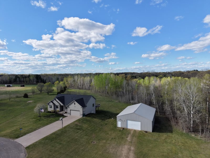 487 290th Ln NW, Isanti, MN 55040