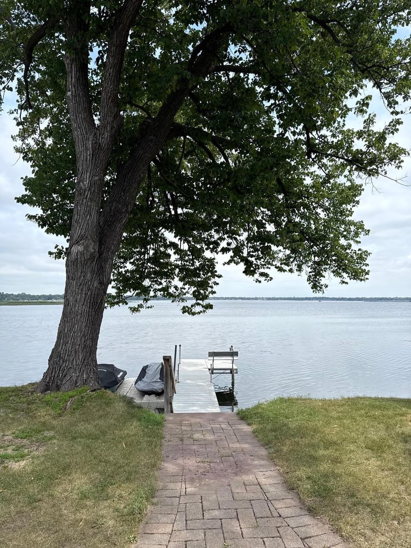 1590 W Lake Dr, Detroit Lakes, MN 56501