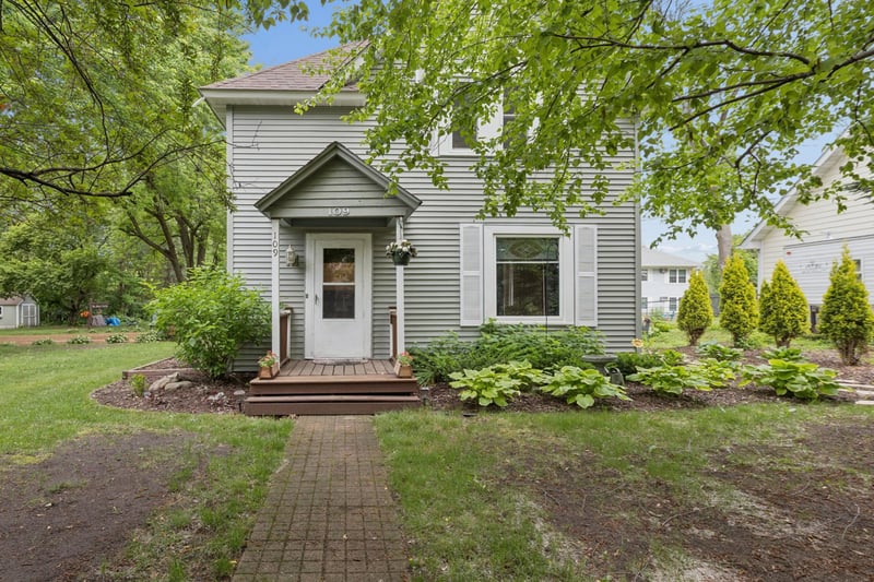 109 Hope Ave SE, Watertown, MN 55388