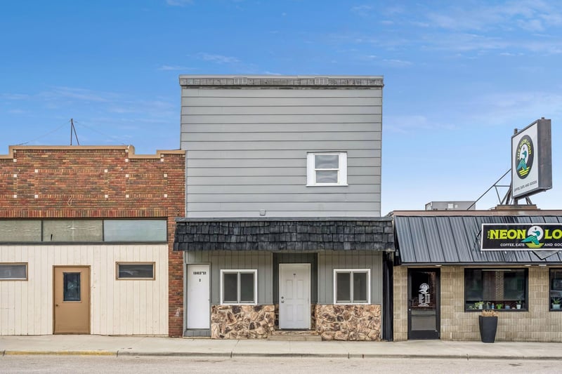 106 E 5th St, Starbuck, MN 56381
