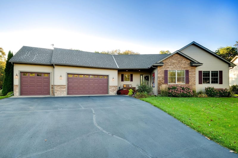 13297 Ivy St SE, Becker, MN 55308