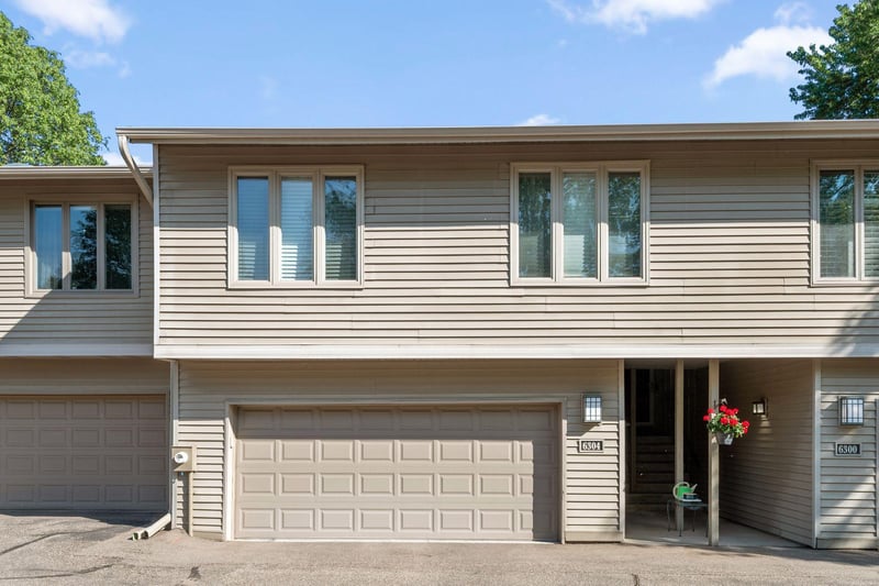6304 Falcon Ct, Edina, MN 55436