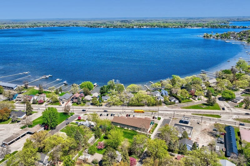 319 Lake St S, Forest Lake, MN 55025