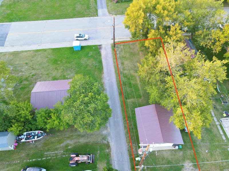 221 2nd Ave, Calumet, MN 55716