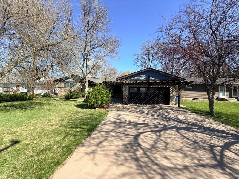 228 1st St S, Sabin, MN 56580