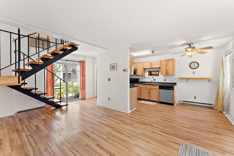 1501 American Blvd E #204, Bloomington, MN 55425