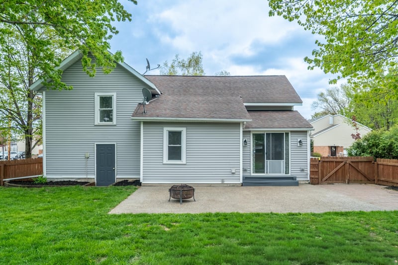 1004 W Marion St, Lake City, MN 55041