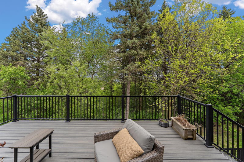 9289 Summerlin Ct, Woodbury, MN 55129