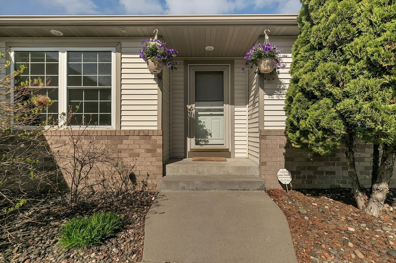 27338 110th St NW, Zimmerman, MN 55398