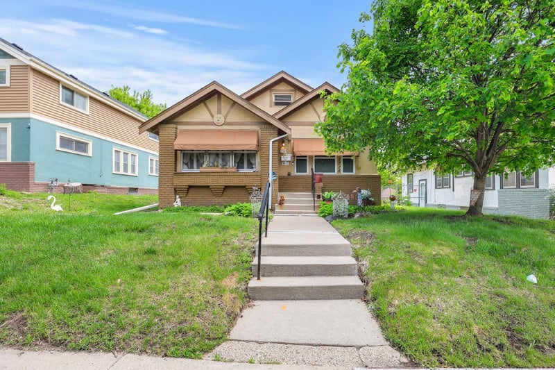 1718 Vincent Ave N, Minneapolis, MN 55411