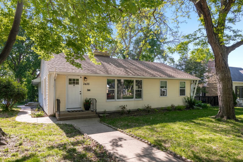 3435 Zenith Ave N, Robbinsdale, MN 55422