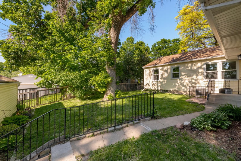 3435 Zenith Ave N, Robbinsdale, MN 55422