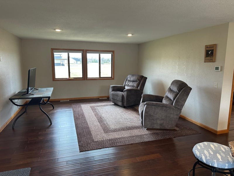 2934 27th St NW, Baudette, MN 56623