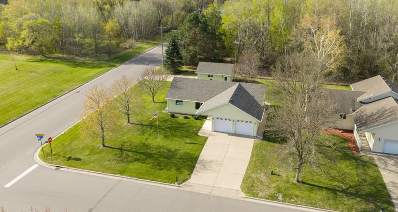 1006 8th St S, Waite Park, MN 56387