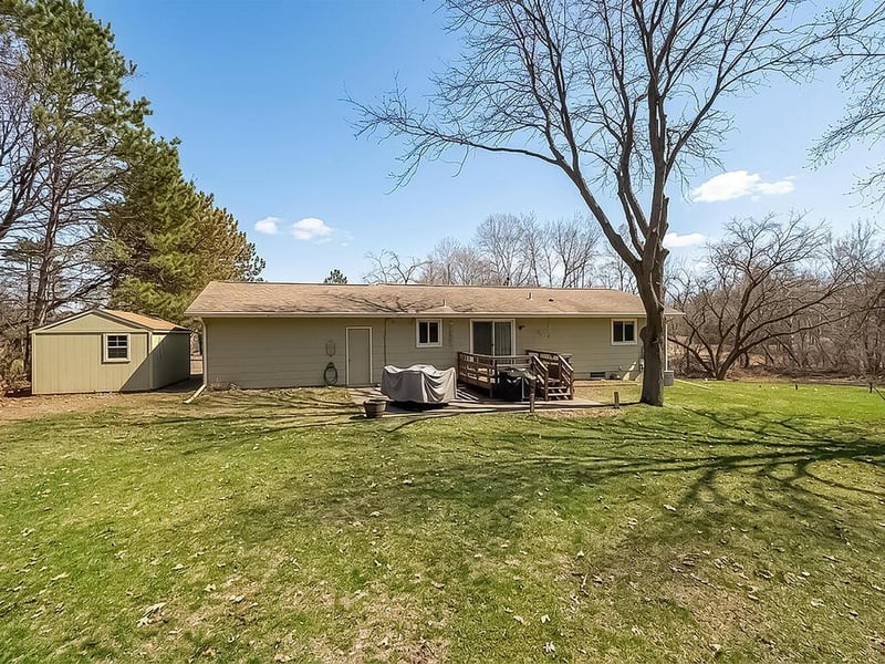 21350 Eveleth St NE, East Bethel, MN 55011