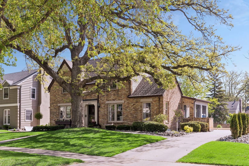 4913 Bruce Ave, Edina, MN 55424