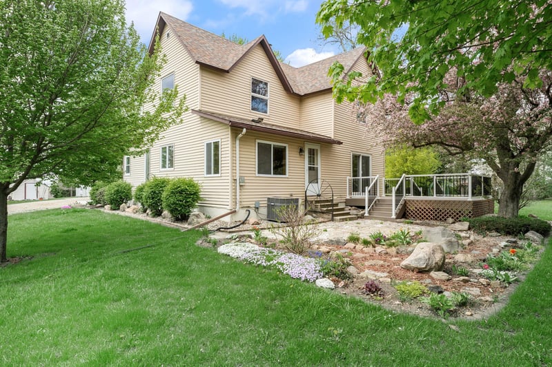 21443 160th St, New Richland, MN 56072