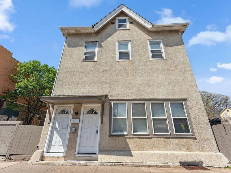 661 Payne Ave, Saint Paul, MN 55130