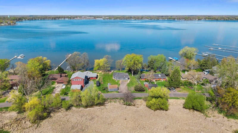 22692 Hayward Ave N, Forest Lake, MN 55025