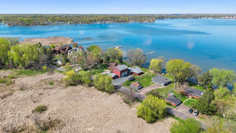 22692 Hayward Ave N, Forest Lake, MN 55025