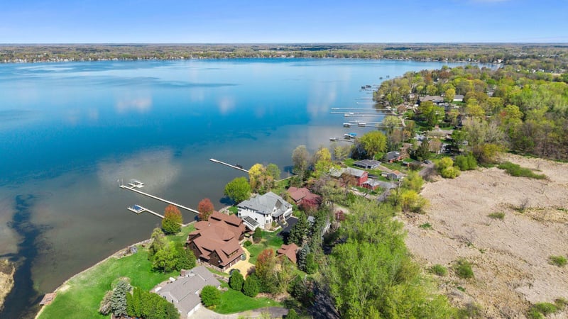 22692 Hayward Ave N, Forest Lake, MN 55025