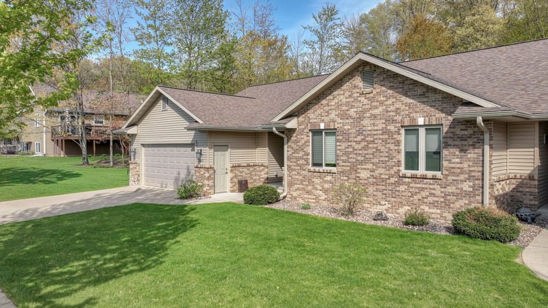 2621 E Princeton Ave, Eau Claire, WI 54703