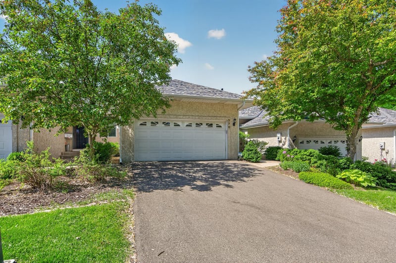 370 Mendota Rd W, West Saint Paul, MN 55118