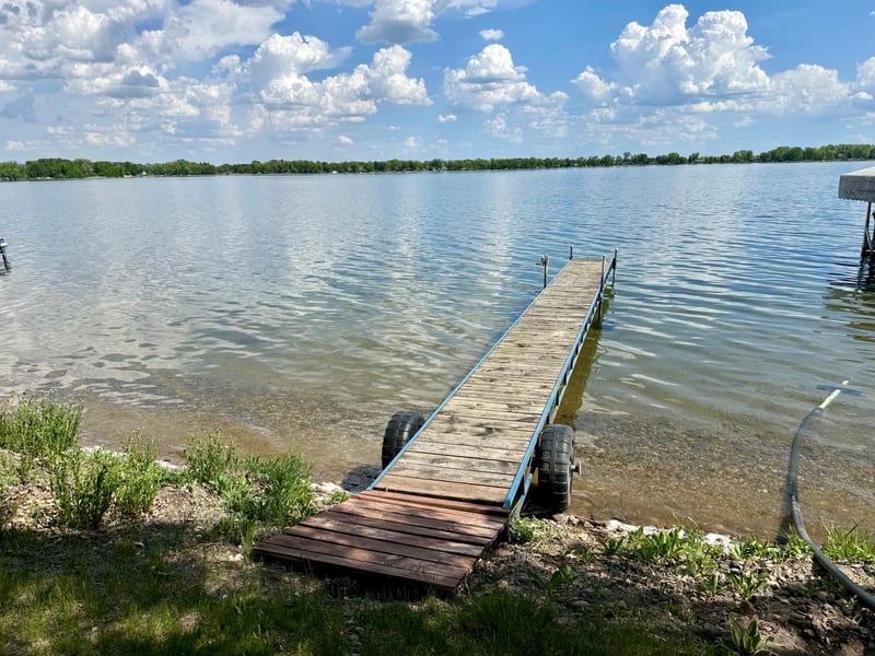 33620 Wildwood Dr, Dent, MN 56528