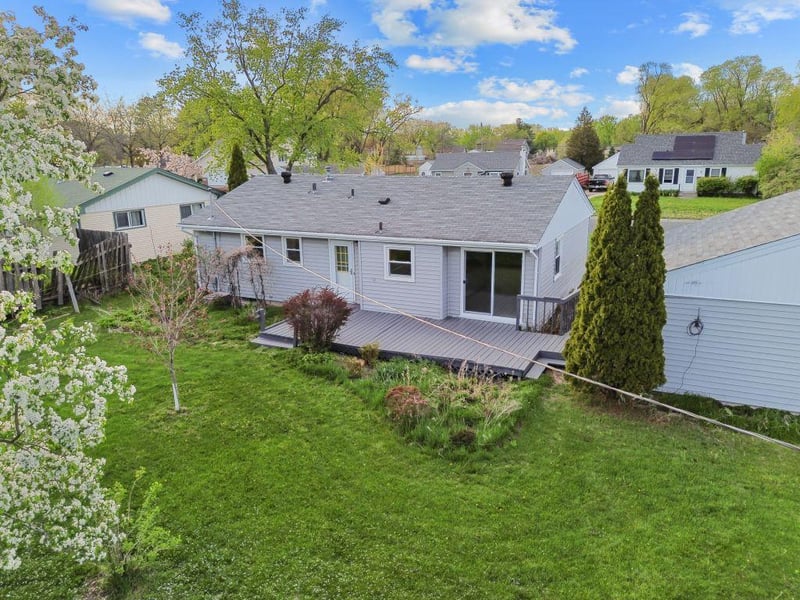 1611 E 87th St, Bloomington, MN 55425