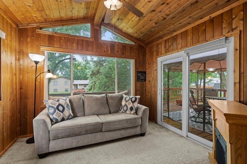 1770 Garden Ln, White Bear Twp, MN 55110