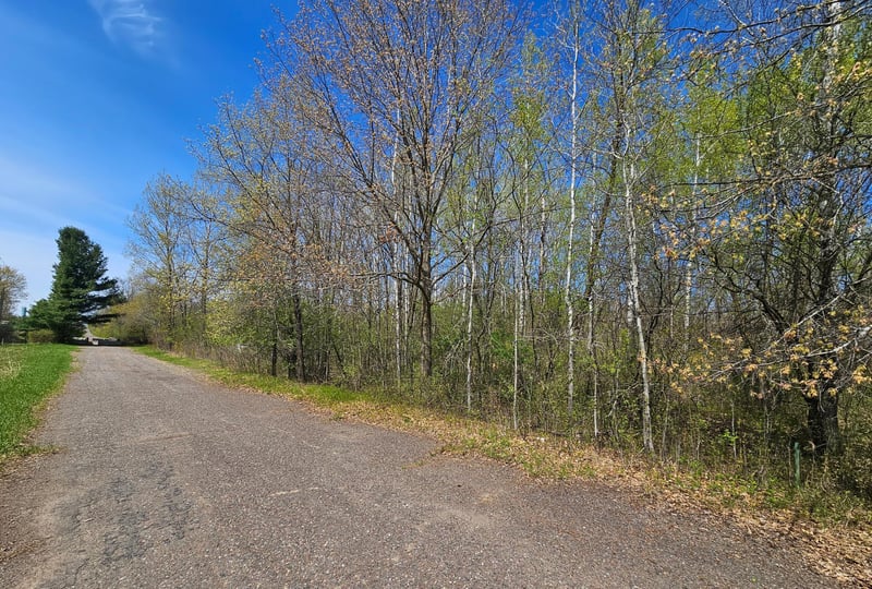 1336X Golden Rd, Milaca, MN 56353
