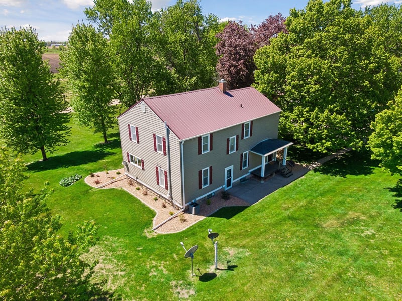 6324 SW 48th St, Owatonna, MN 55060