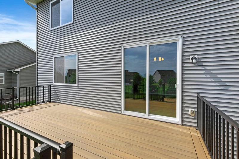 9188 Maas Cir, Minnetrista, MN 55375