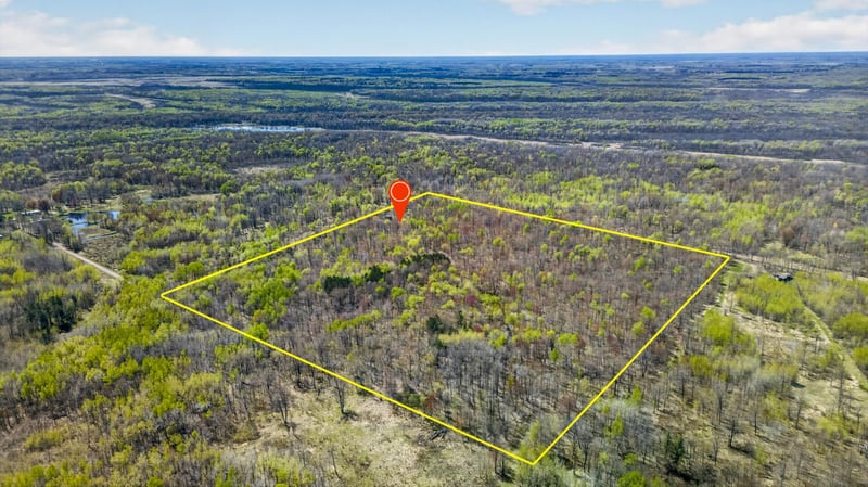32710 Kettle River Rd, Hinckley, MN 55037