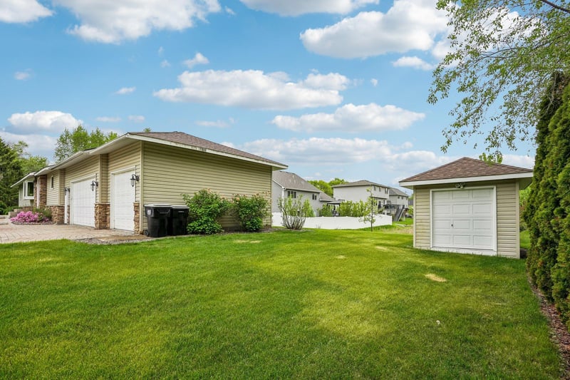 6201 Laurene Ave, Circle Pines, MN 55014