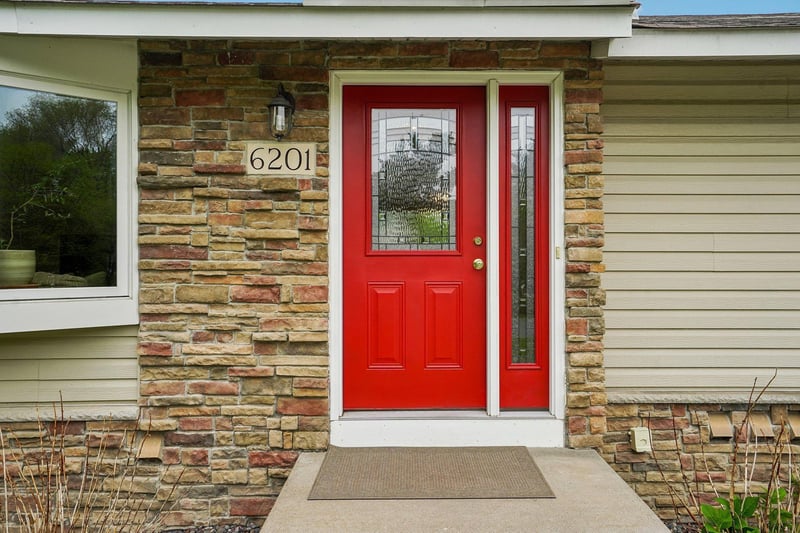 6201 Laurene Ave, Circle Pines, MN 55014