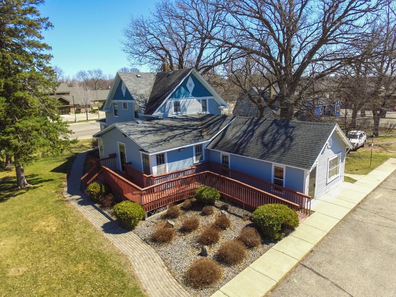 1002 Broadway St, Alexandria, MN 56308