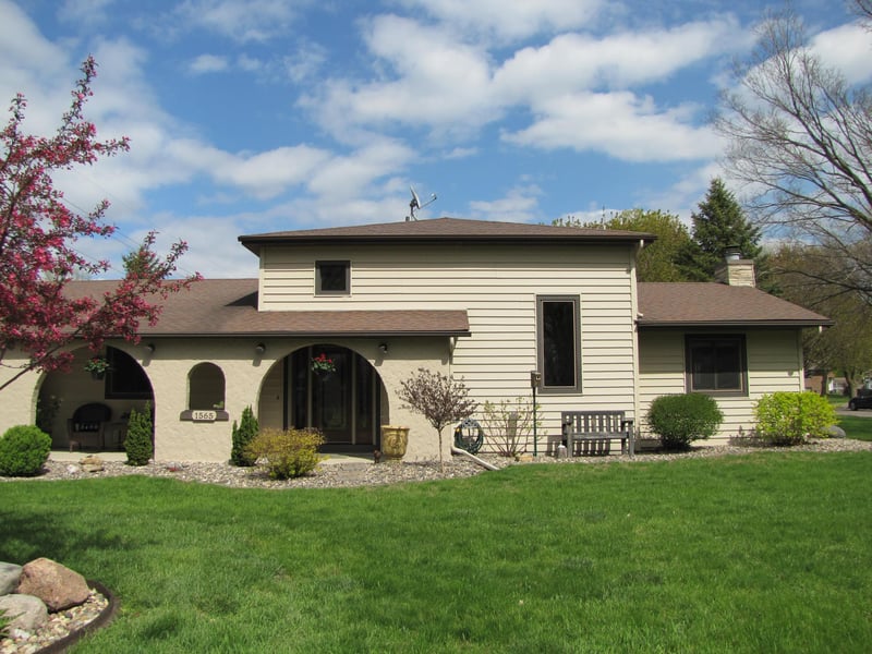 1565 Commerce Dr, North Mankato, MN 56003