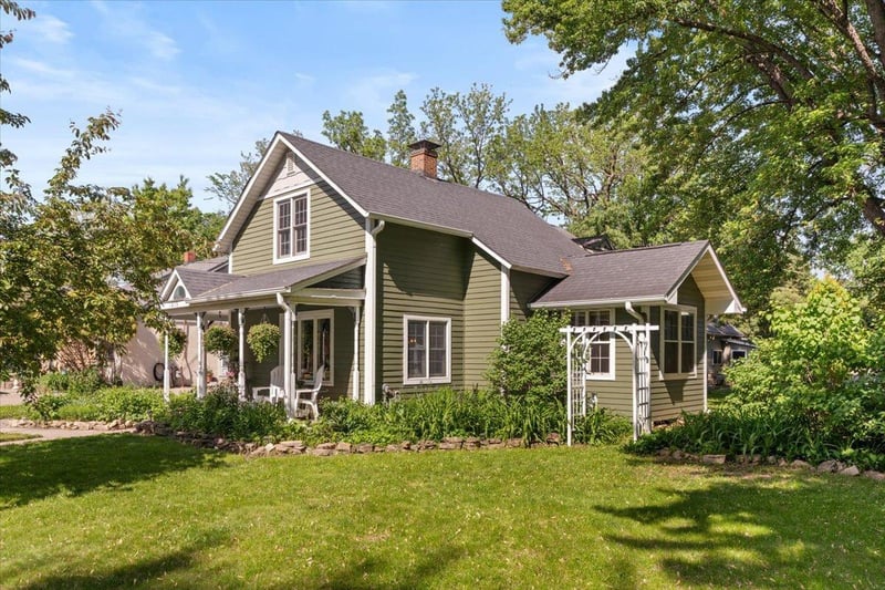 1215 4th Ave S, Stillwater, MN 55082
