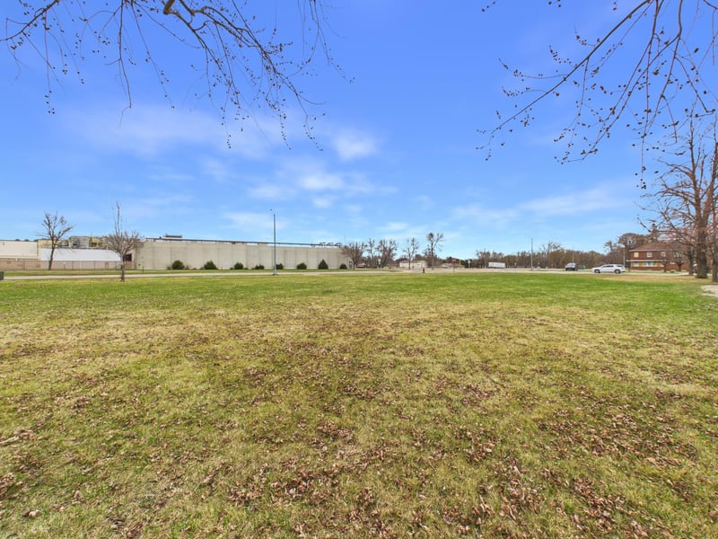 211 Second St SE, Melrose, MN 56352