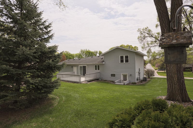 380 Flora St S, Prescott, WI 54021