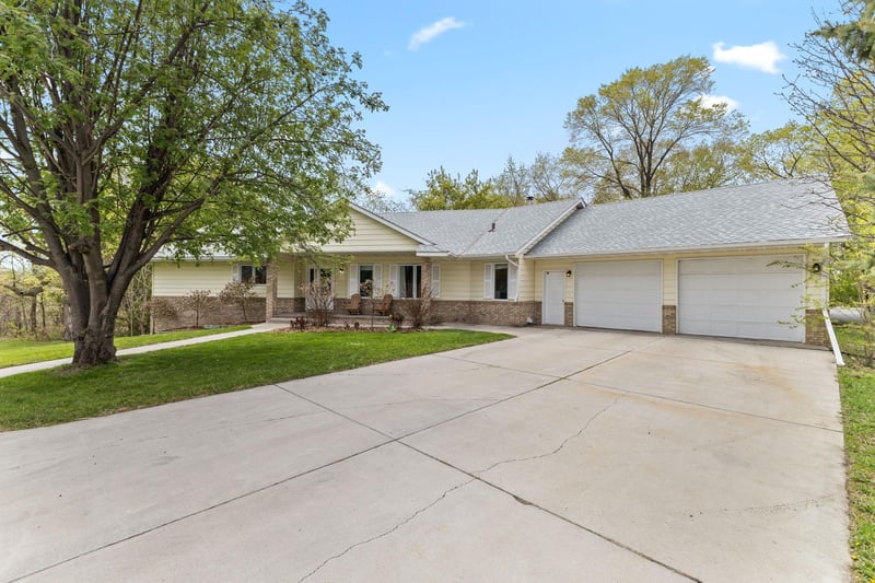 525 County Road 12 S, Buffalo, MN 55313