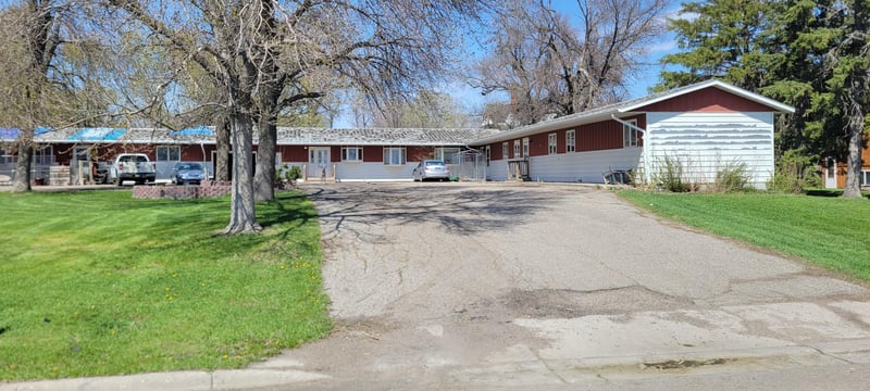 20 5th St E, Halstad, MN 56548